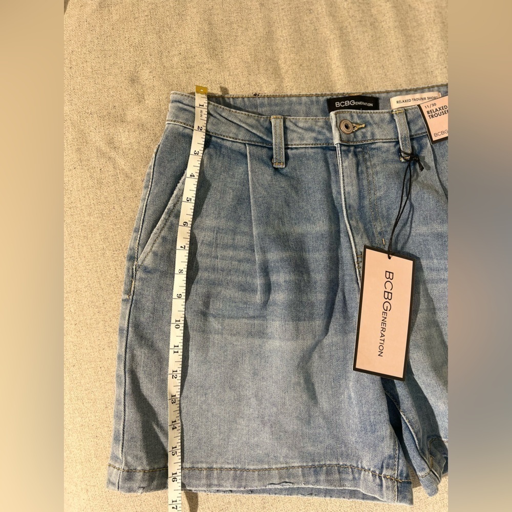 ✨ BCBGeneration Relaxed Denim Trouser Shorts | NWT | Size 11/30 ✨ - Picture 8 of 9